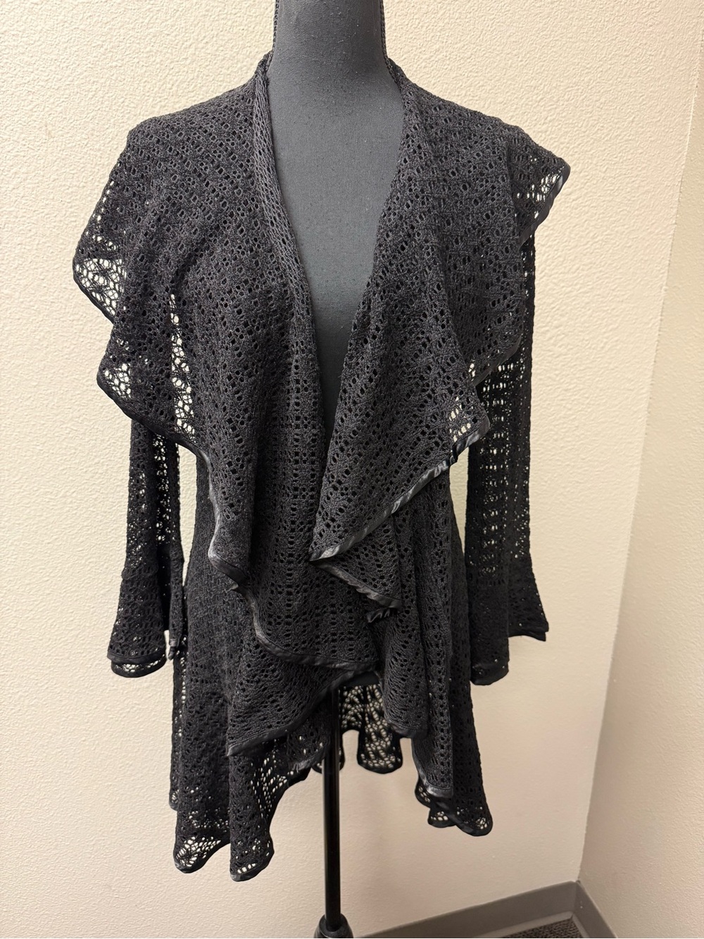Caleaas Black Lace Cardigan Drape Open Front Sheer Crochet Boho Size S Top - Picture 2 of 8